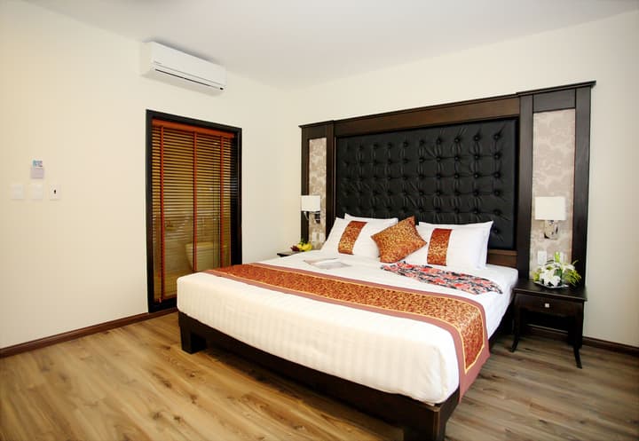 Ha Long Park Hotel