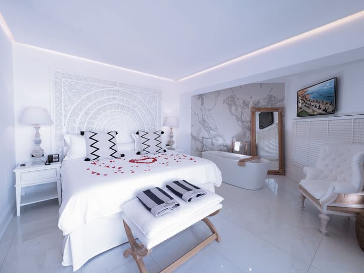 Abaton Island Resort & Spa