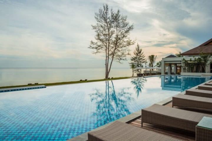 Santika Premiere Beach Resort Belitung