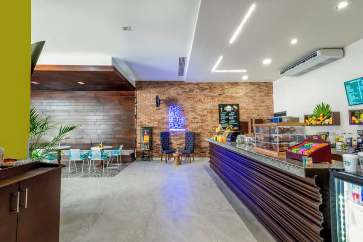 Krystal Urban Cancun & Beach Club