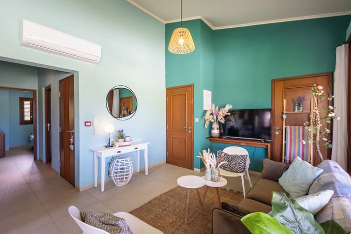 Spanish Water Apartments