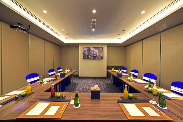 MENA Plaza Hotel Albarsha