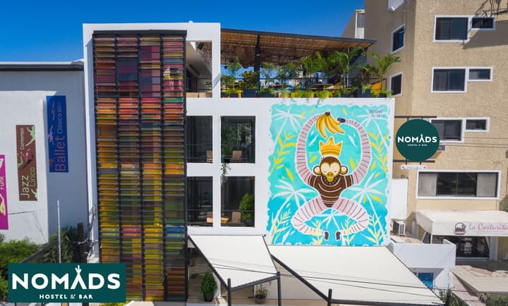 Nomads Hotel & Rooftop pool