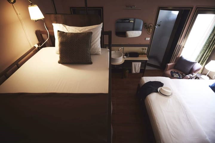 Josh Hotel