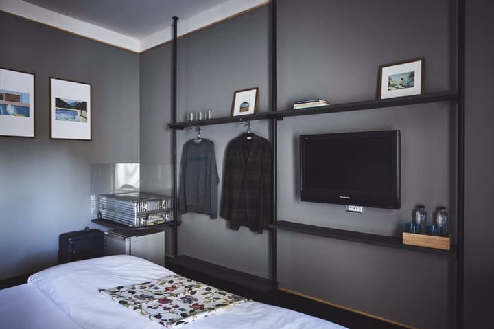 Josh Hotel