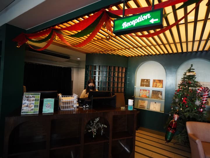 Josh Hotel