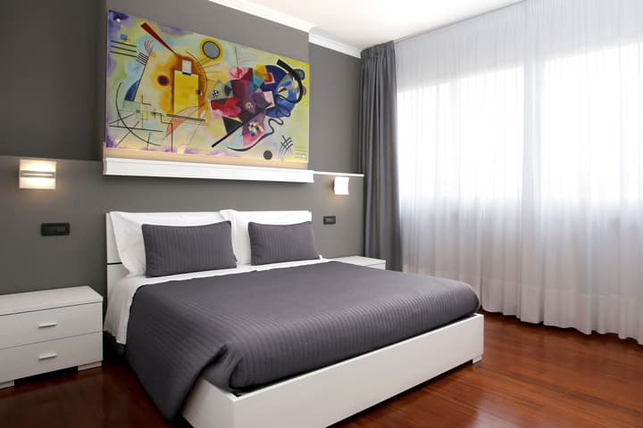 J24 B&B