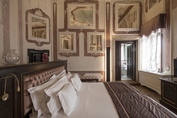 Hotel Nani Mocenigo Palace