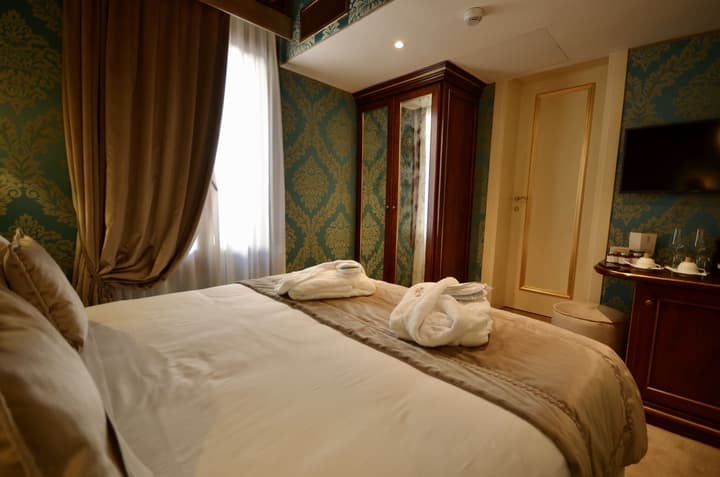 Hotel Nani Mocenigo Palace