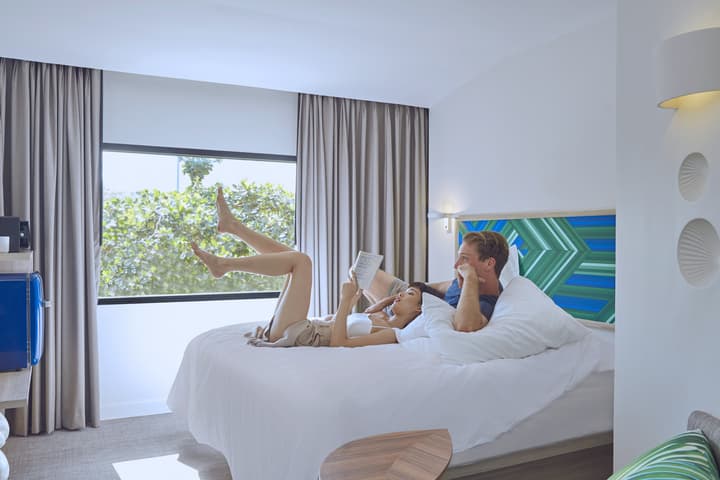 COSI Samui Chaweng Beach