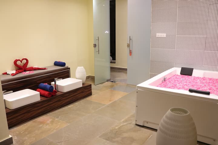 juSTa Luxe Sajjangarh Resort & Spa, Udaipur
