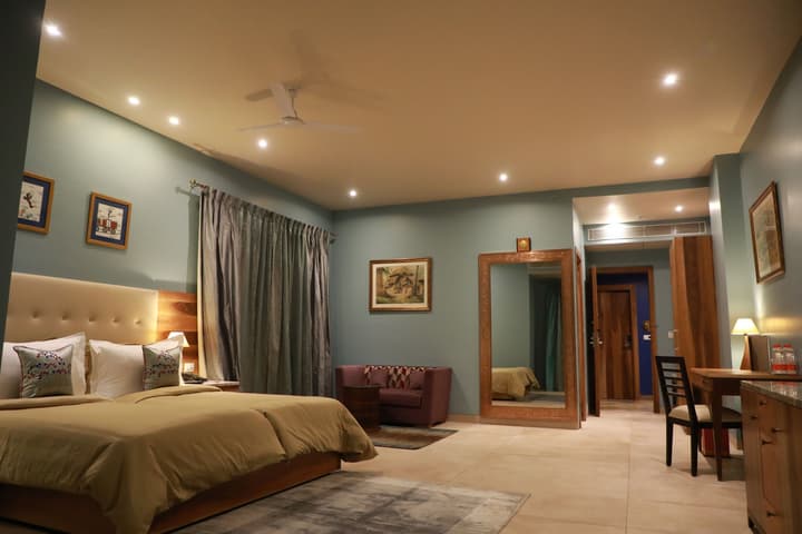 juSTa Luxe Sajjangarh Resort & Spa, Udaipur