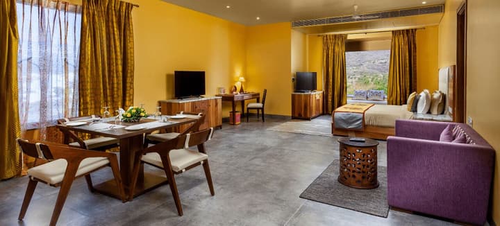 juSTa Luxe Sajjangarh Resort & Spa, Udaipur