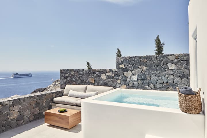 Canaves Epitome - Small Luxury Hotels of the World