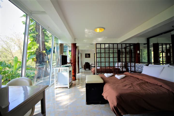 Yoko River Kwai Resort