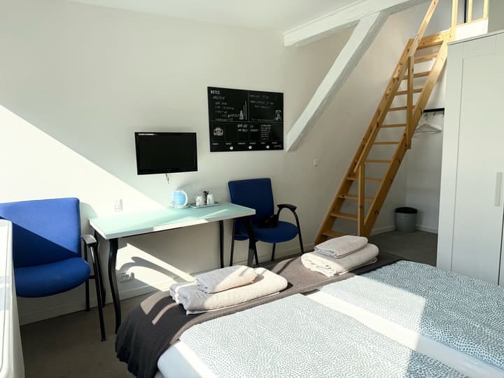Hotel M18