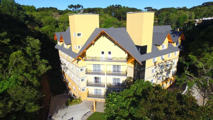 Sky Serra Hotel