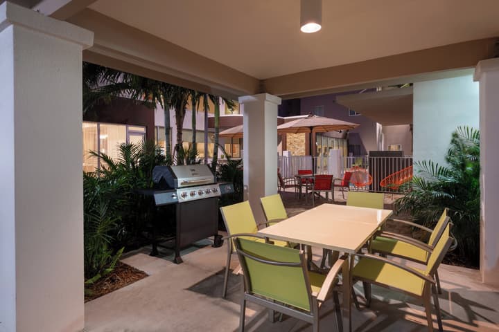 Staybridge Suites Miami International Airport by IHG