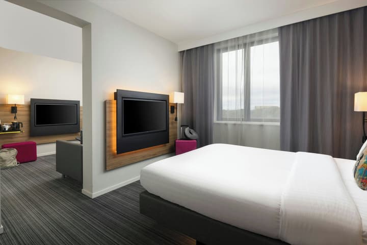 MOXY London Heathrow Airport