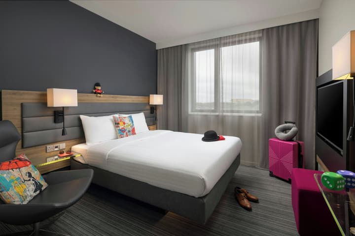 MOXY London Heathrow Airport