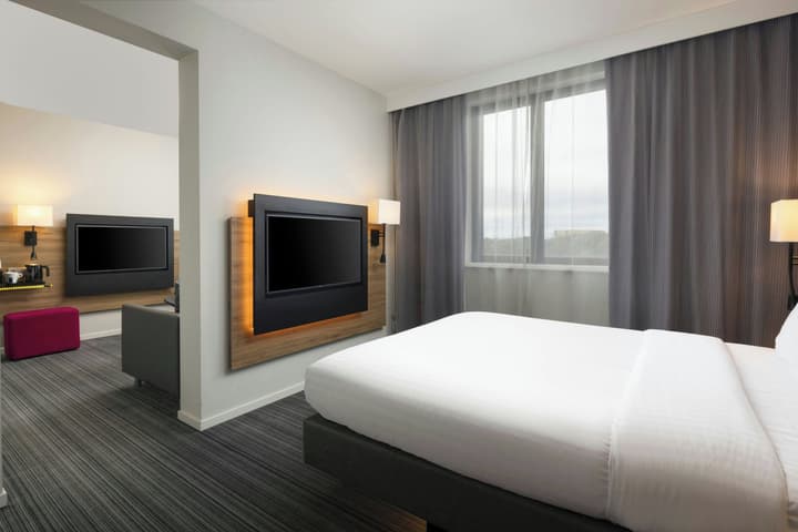 MOXY London Heathrow Airport
