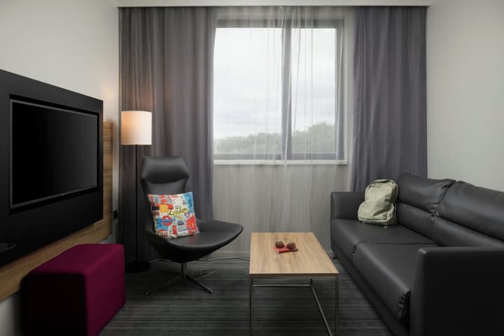 MOXY London Heathrow Airport