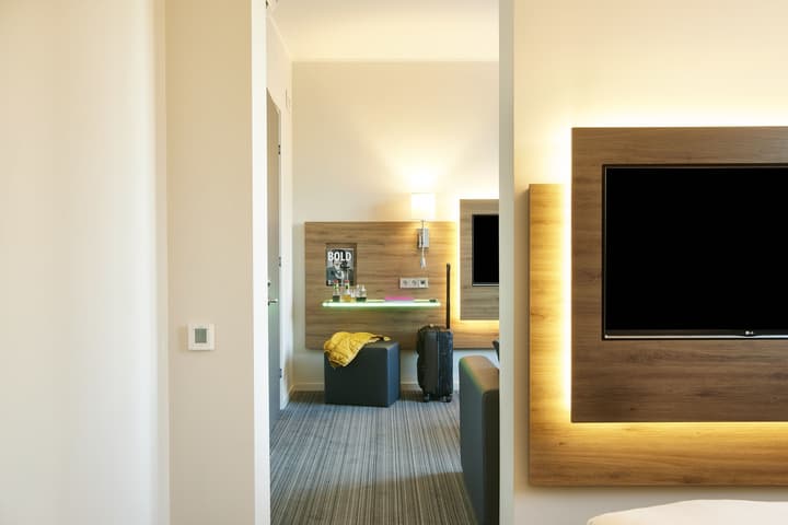 MOXY London Heathrow Airport