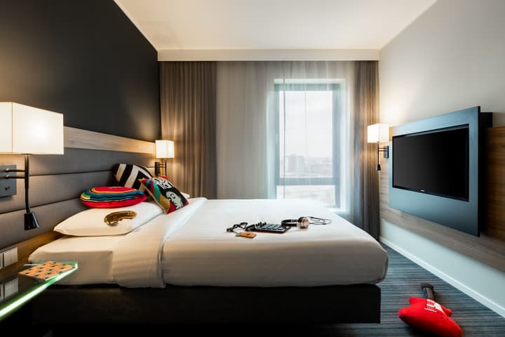 MOXY London Heathrow Airport