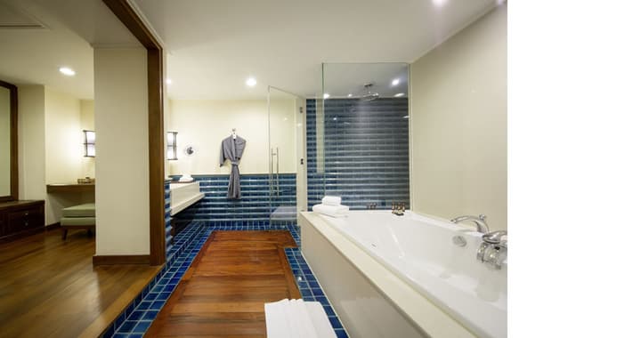 ROBINSON KHAO LAK