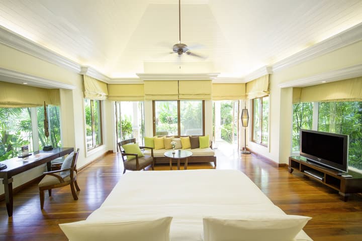 ROBINSON KHAO LAK