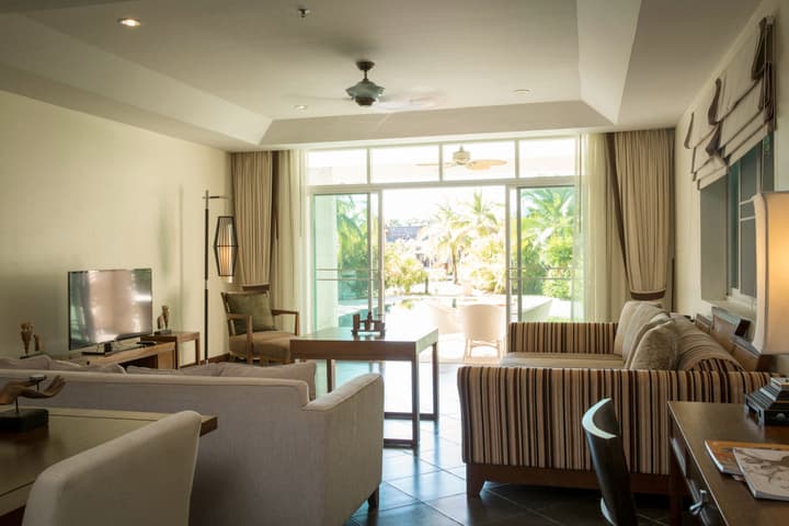 ROBINSON KHAO LAK