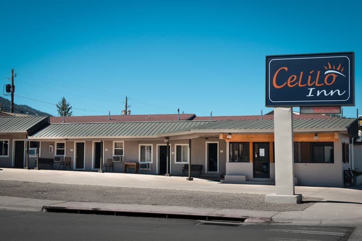 Celilo Inn