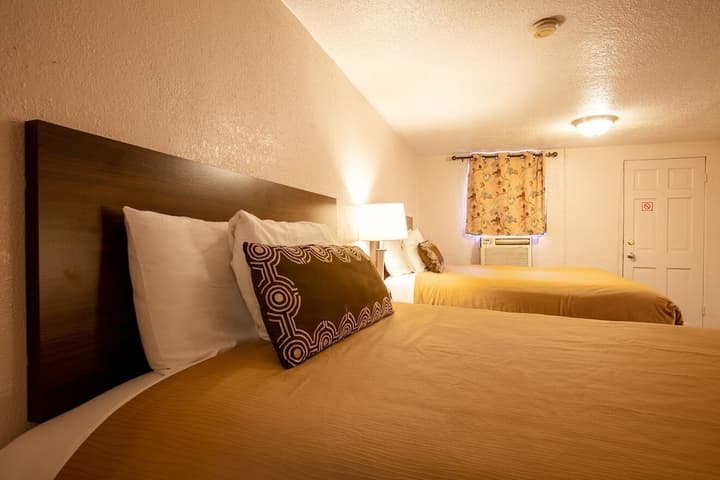 Celilo Inn