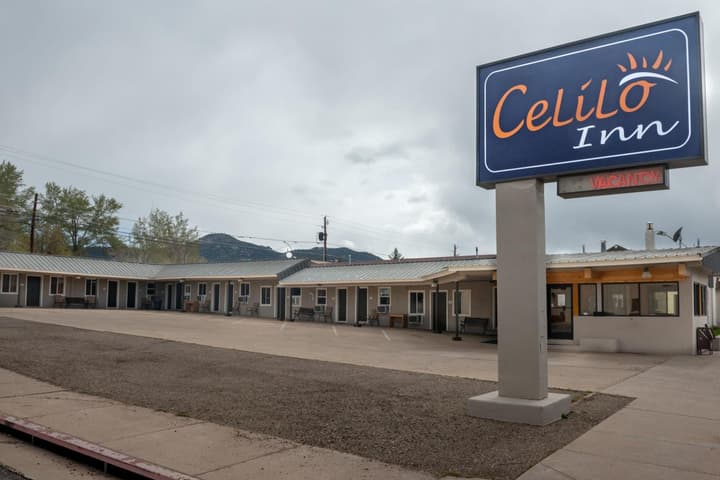 Celilo Inn
