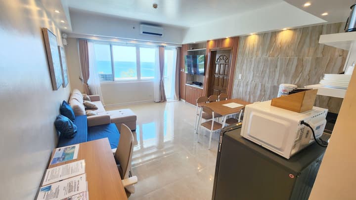 La Mirada Residences