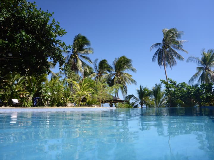 Island View Beachfront Resort