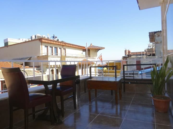 Avrasya Hostel