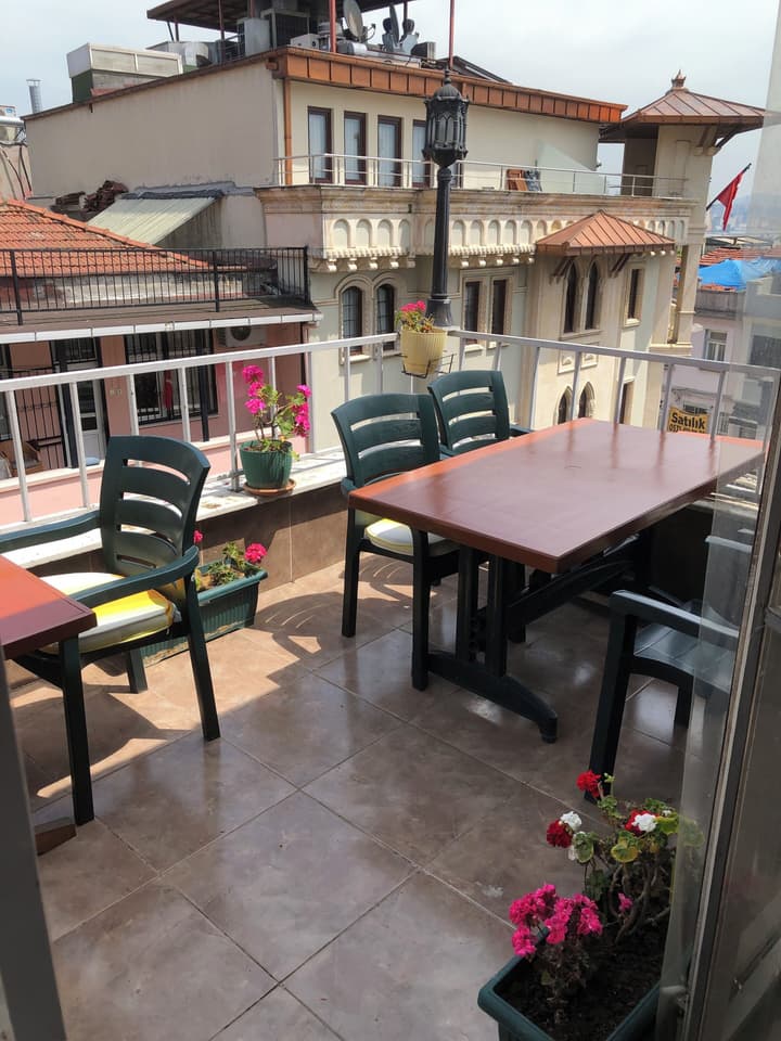 Avrasya Hostel