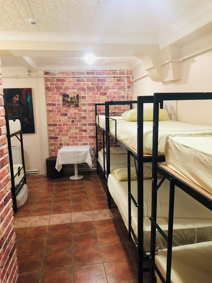Avrasya Hostel
