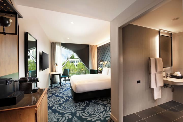 West Hotel Sydney, Curio Collection by Hilton