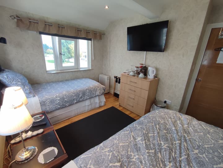 DUBLIN AIRPORT / BEAUMONT HOSPITAL Marie’s Bed and Breakfast