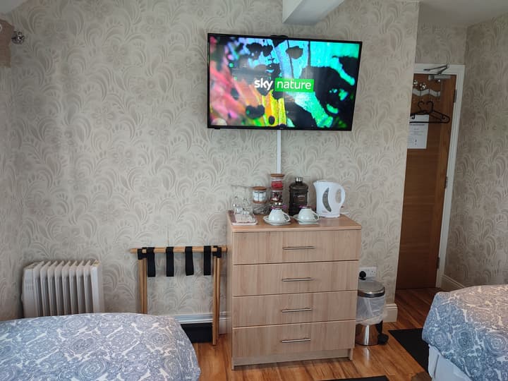 DUBLIN AIRPORT / BEAUMONT HOSPITAL Marie’s Bed and Breakfast