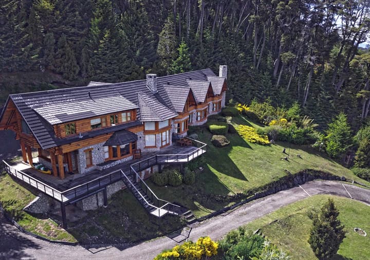 El Bosque by DOT Tradition