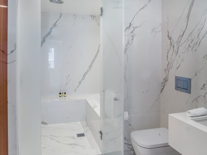 33 Hotel, New York City, Seaport