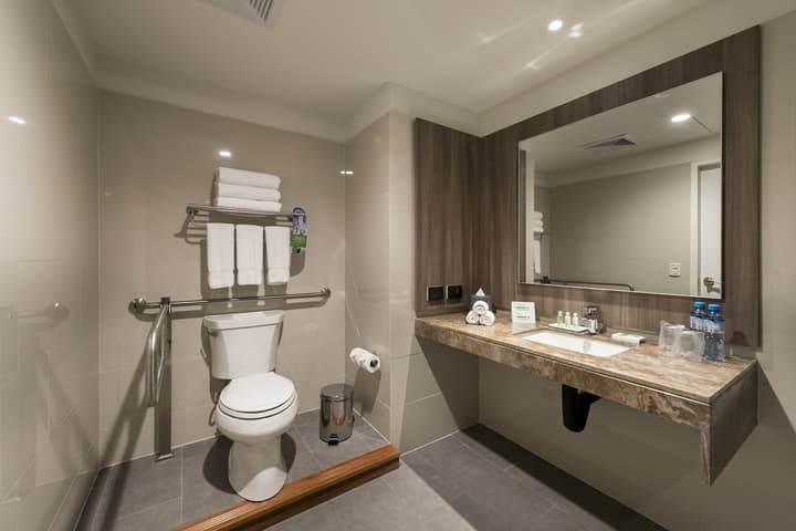 Holiday Inn Lima Airport by IHG