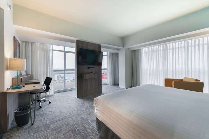 Holiday Inn Lima Airport by IHG