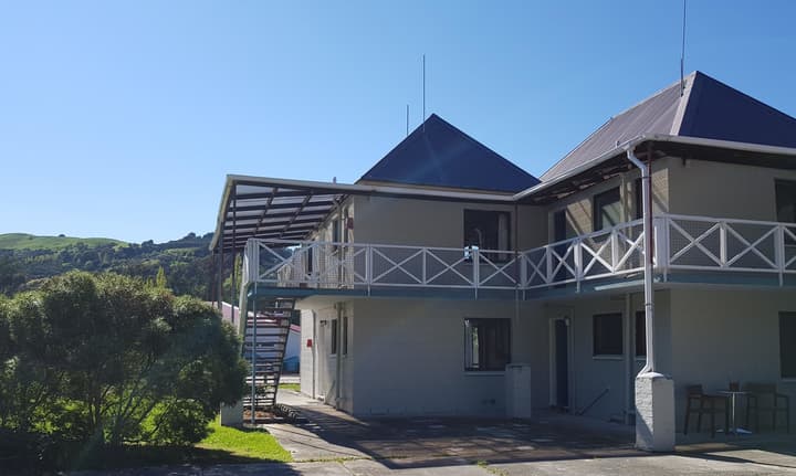 Duvauchelle Seaside Motel