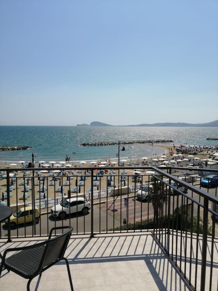Hotel Tirreno