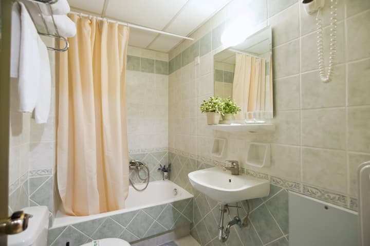 Artemis Hotel