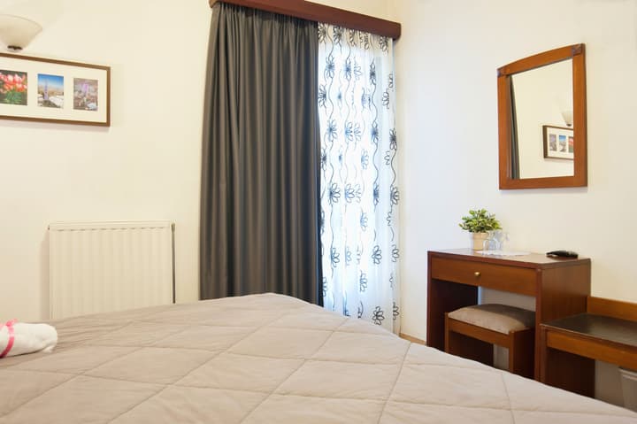 Artemis Hotel